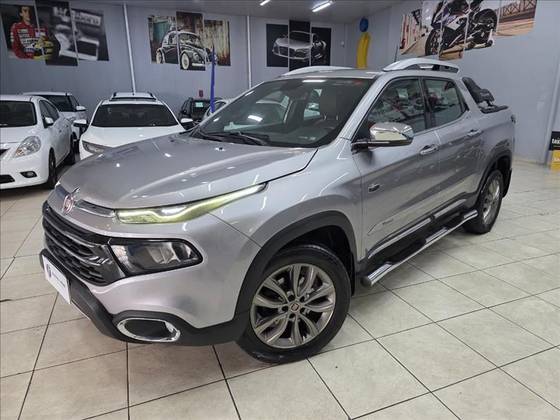 FIAT TORO 2.0 16V TURBO DIESEL RANCH 4WD AT9